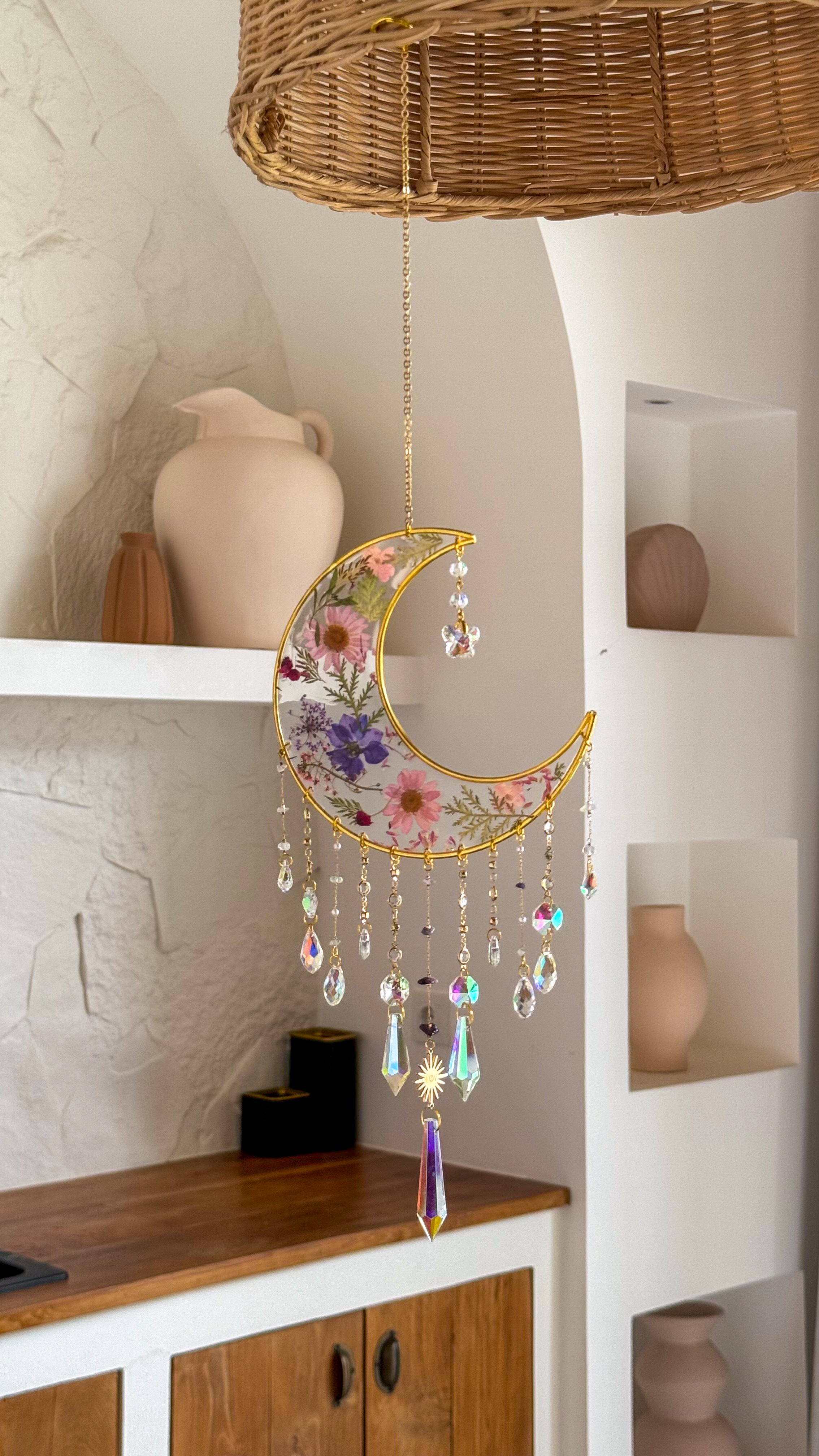 Suncatcher Moonchild Amethist & Bloemen Suncatcher Moonchild Amethist & Bloemen
