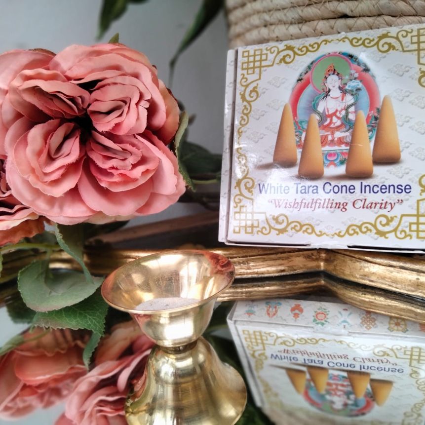Kegelwierook & gouden schaaltje
