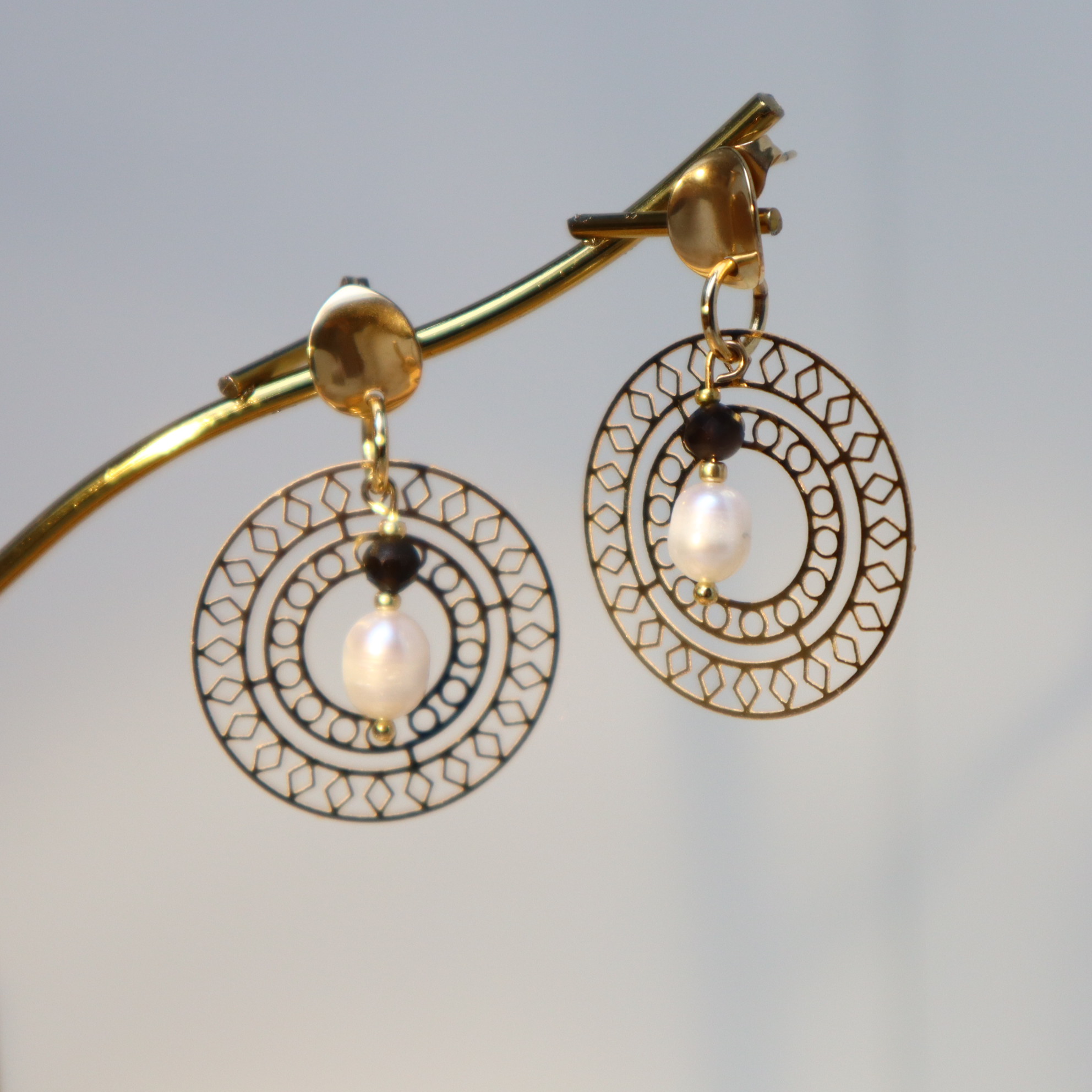 Oorhangers Spinel & parel 